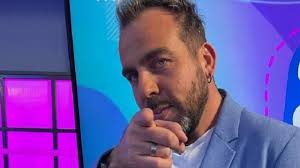 Christian Gordon es la voz de alerta de Radio Carabineros de Chile