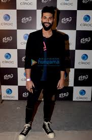 Celebs Grace 145 The Mill Pre Launch Party At Kamala Mills Kunal Rawal Images Bollywood Hungama Find 9 photos of the 145 mill pond ln #8 condo on zillow. bollywood hungama