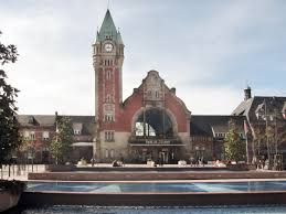 Il est compétent en première instance sur les affaires civiles qui ne relèvent pas d'une autre juridiction ainsi que sur les litiges les plus importants (supérieurs à 10 000. Colmar Reisefuhrer Auf Wikivoyage