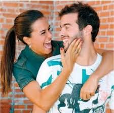 Manzarra é o apresentador cómico e divertido da sic. Claudia Vieira Prefere Apresentar O Idolos A A Tua Cara Nao Me E Estranha