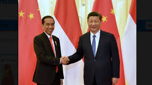 Demo yang diikuti masyarakat, mahasiswa, pelajar, dan bahkan balita itu juga menolak adanya partai komunis indonesia (pki) dan meminta presiden joko jokowi widodo turun dari kursi jabatannya. Presiden China Xi Jinping Bakal Rebut Kalimantan Dan Minta Jokowi Mundur Ini Fakta Sebenarnya Tribun Medan