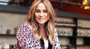 In 2015 nam ze deel aan het eurovisiesongfestival. Trijntje Oosterhuis Over Moeilijke Tijd Ik Raakte Mijn Zin In Het Zingen Kwijt