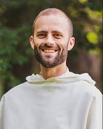 NEW episode with Anthony McDonald⁣ is live! ⁣ ⁣ McDonald holds an M.A. in  Classical Studies from the University of Notre Dame and has worked in  education for 10+ years. ⁣ ⁣