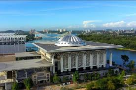 Masjid Tuanku Mizan Zainal Abidin Iron Mosque Putrajaya Malaysia In 2020 House Styles Putrajaya Masjid