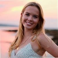 Madeline Dickens's Instagram, Twitter & Facebook