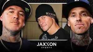 Performing and then Setting Tanner Napper