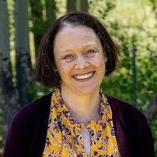 Wendy Sparrow's Instagram, Twitter & Facebook