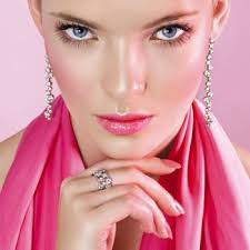 Uz kura pirksta vislabāk valkāt gredzenu? Rotaslietu noslēpumi