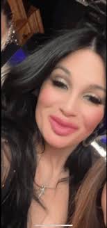 Reality Show at Paradise Island with Jewelzby Desiree