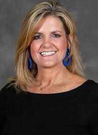 Hollie Stanton 🌵 (@hstanton75)