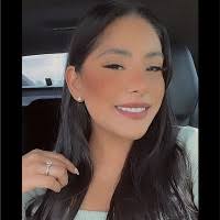 Elizabeth Bedolla's Instagram, Twitter & Facebook