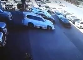 جي ام سي رينو كيا تويوتا ايسوزو مازدا لكزس بينتلي رنج روفر فولفو ميني بي ام دبليو مرسيدس بنز كرايسلر دودج رام جيب. Ø£Ø®Ø¨Ø§Ø± 24 ÙÙŠØ¯ÙŠÙˆ Ø§Ù„Ø¹Ø«ÙˆØ± Ø¹Ù„Ù‰ Ø§Ù„Ø³ÙŠØ§Ø±Ø© Ø¬ÙŠØ¨ Ù„ÙƒØ²Ø³ Ø§Ù„ØªÙŠ Ø³ Ø±Ù‚Øª Ù…Ù† Ù…Ø¹Ø±Ø¶ Ø³ÙŠØ§Ø±Ø§Øª Ø¨Ø§Ù„Ø±ÙŠØ§Ø¶