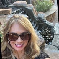 Laura Luera's Instagram, Twitter & Facebook