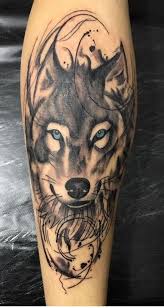 pin de chelsea hewett em tattoo tatuagem de lobo no braco lobo tatuagem tatuagem casal