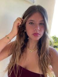 Alma Manjarrez's Instagram, Twitter & Facebook