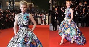 Η mary katrantzou μόλις παρουσίασε την καλοκαιρινή κολεξιόν μόνο για την θάλασσα!!! H Keit Mplanset Forese Mairh Katrantzoy Stis Kannes Kai Apo8ew8hke Ti Les Twra