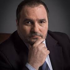 William Gato (@gatoreacionario)