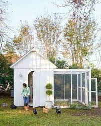 10 Ways To Create Down Home Charm On A Dime Diy Chicken Coop Plans Backyard Chicken Coops Chicken Coop Plans
