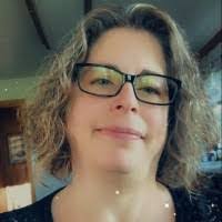 Theresa Henninger's Instagram, Twitter & Facebook