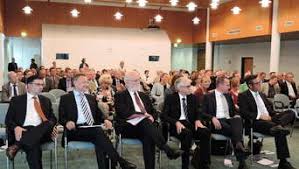 Ein tolles, mittlerweile etwas in die jahre gekommenes aber gepflegtes haus, mit modern ausgestatteten seminarräumen. 50 Jahre Bildungszentrum Haus Laubach Laubach