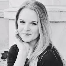 Kelsey Lambert (@kaylambz)