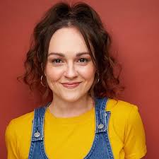 Amazon.com: June Bloomed Anyway: 9780578957821: Strohmaier, Ivy, McFarlane  Varela, Cara: Libros