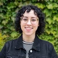 Natalie Messer's Instagram, Twitter & Facebook