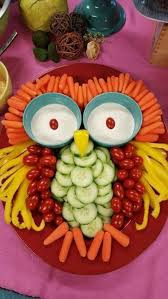 Quant La Presentation Fait Toute La Beaute D Un Simple Plat De Legumes Crus J Adore L Idee Il Me Fallait Absolument Vous L Vegetable Tray Food Avocado Recipes