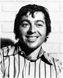 WHO IN THE WORLD Dlx-