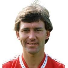 Kevin Summerfield's Instagram, Twitter & Facebook