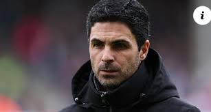 Looking over the next few weeks of fixtures Arsenal could have this title  out of sight pretty quickly it's hard to see where Arsenal drop any points  or even concede a goal.