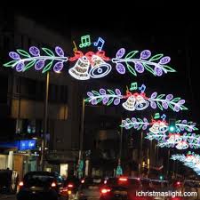 Christmas Outdoor Above Street Light Decoration
