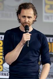 Loki episode 1 is now streaming on disney+. Tom Hiddleston Wikipedia