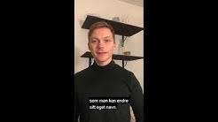 Stal se známým mimo jiné jako moderátor rozhlasového programu aase pochází z tehdejšího førde , nyní sunnfjordu. Norsk Faglitteraer Forfatter Og Oversetterforening Youtube