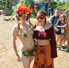 Fair Maidens | A pair of young ladies in revealing, but not … | Flickr