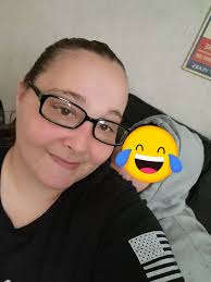 Just curious. Many are very quick to judge n blame the victims of Simon's.  Calling them stupid, gold digger, etc. But how come it isnt the case for  Anna and Elizabeth Holmes?