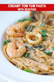This Creamy Tom Yum Pasta Is Easy To Make Exploding With Thai And Italian Flavors And Super Cozy And Comforting Sea Seafood Recipes Yum Asian Seafood Recipe