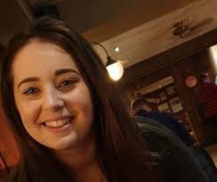 Melissa Higley's Instagram, Twitter & Facebook