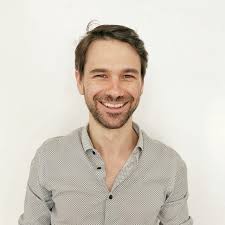 Understanding AI Models: Base Language Learning Models vs. Instruction  Tuned Language Learning Models