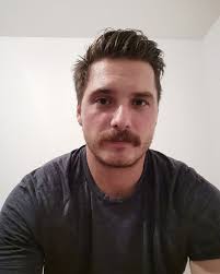 10 Selfie-Filter für Männer die dein Aussehen wirklich verbessern