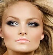 eye makeup for blondes with blue green