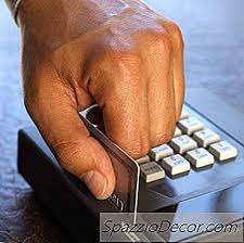 Kad debit dan kad kredit : Kelebihan Kekurangan Dan Nasihat Untuk Menggunakan Kad Debit Bank Sebagai Kad Kredit 2021