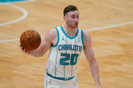 Gordon hayward said he thinks he his injured finger when he ran into aron baynes in the lane. Muvpvkpsd4plom