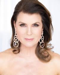 It's the beautiful @kimberlin_brown 's BIRTHDAY 😍🎁. Show some love in the  comments! ❤️ . . . #birthday #boldandbeautiful #drama #soapopera
