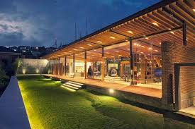 .arsitektur rumah, desain rumah minimalis modern, maupun desain interior rumah mewah, kami sediakan desain rumah lengkap dengan ukurannya. 9 Desain Rumah Mewah Oleh Arsitek Ternama Di Indonesia