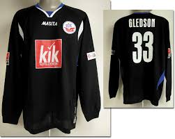 Two notable german players have pulled on the blue shirt in the past and they are stefan beinlich and oliver neuville. Match Worn Football Shirt Hansa Rostock 2007 08 Agon Sportsworld Online Shop