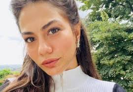 Bir saniyede yorum yağmuruna tutuldu! Avete Mai Visto La Sorella Demet Ozdemir Si Chiama Derya Ed E Uno Schianto Foto Velvet Gossip