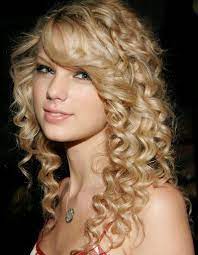 You need to have thick hair for this short curly hairstyle to look good on you. 33 Cute Curly Hairstyles For Long Hair 2013 Pictures Prom Hairstyles For Long Hair Curly Hair Styles Hair Styles