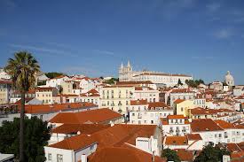 Während die durchschnittliche temperatur nachts bei 16 grad liegt, kann es auch tage geben an denen es bis auf 10 grad abkühlt. Das Wetter In Lissabon We Heart Lisbon