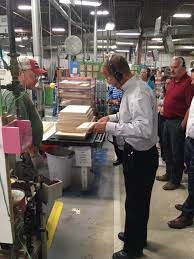 The company manufactures nine brands of wall. How Is A Masterbrand Cabinet Made Seigle S Takes A Tour Seigles Cabinet Center
